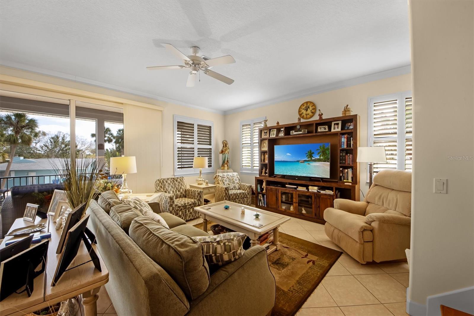 220 82ND ST, HOLMES BEACH, FL, 34217