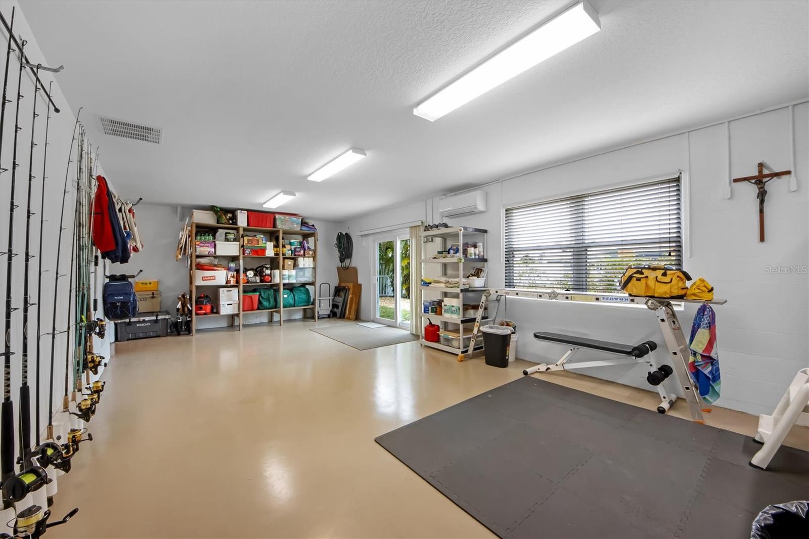 220 82ND ST, HOLMES BEACH, FL, 34217