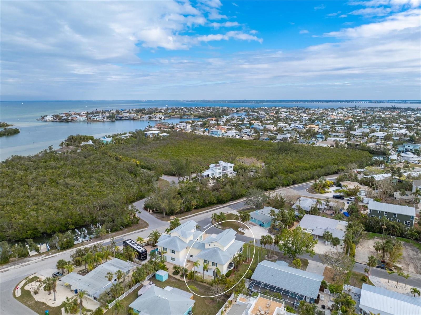 220 82ND ST, HOLMES BEACH, FL, 34217