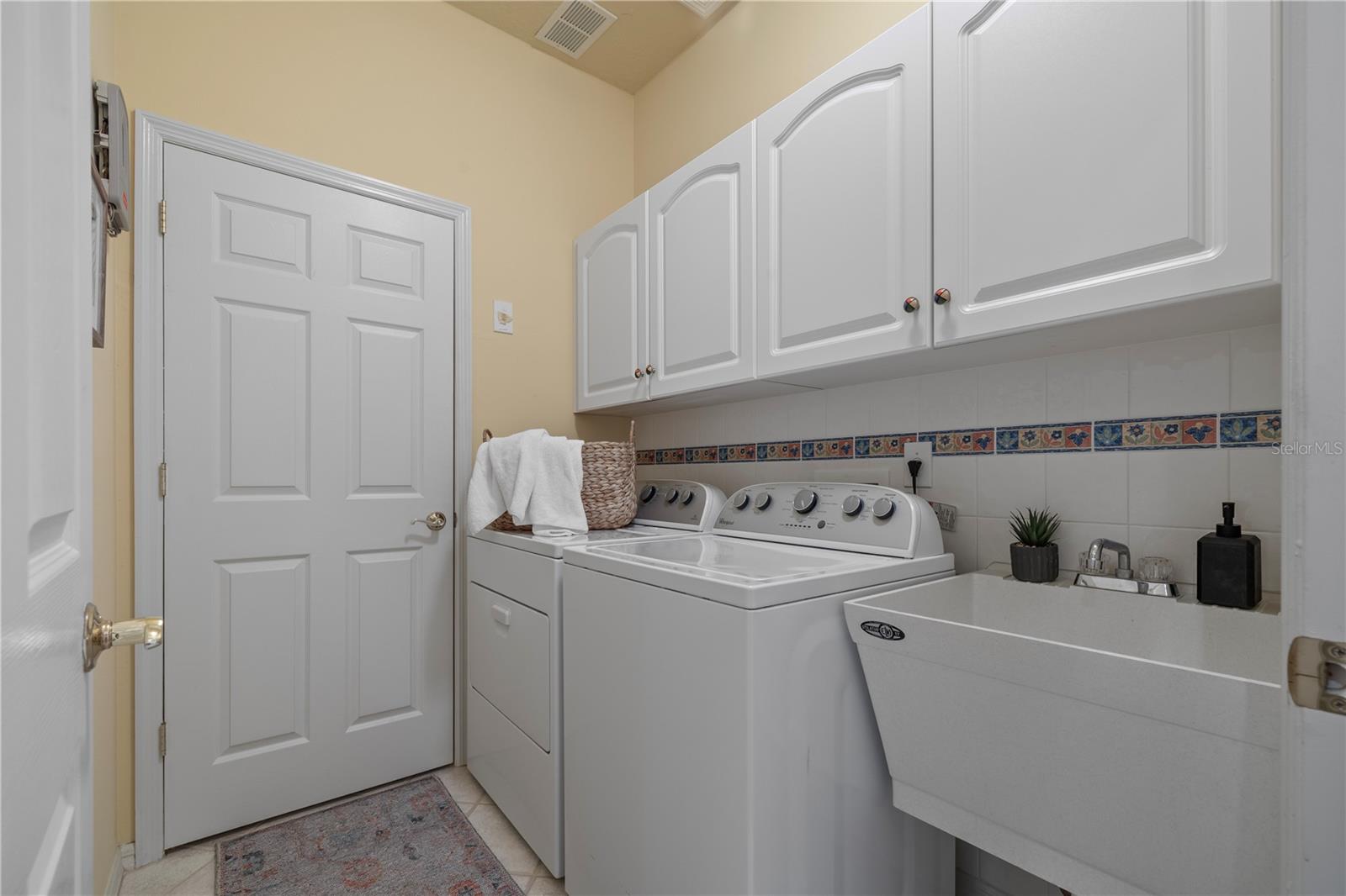 15555 MARTINMEADOW DR, LITHIA, FL, 33547