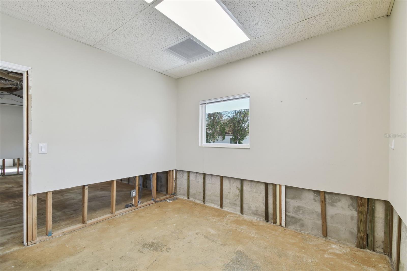 11401 SEMINOLE BLVD, LARGO, FL, 33778