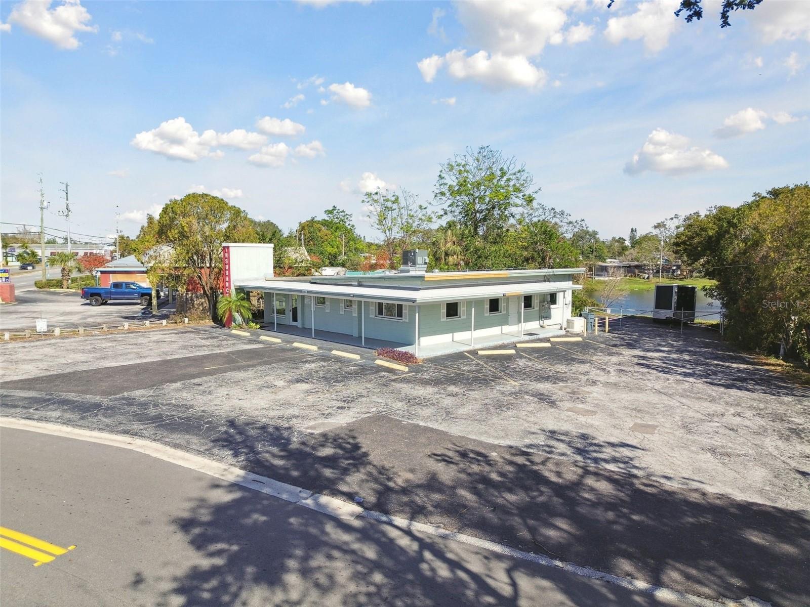 11401 SEMINOLE BLVD, LARGO, FL, 33778
