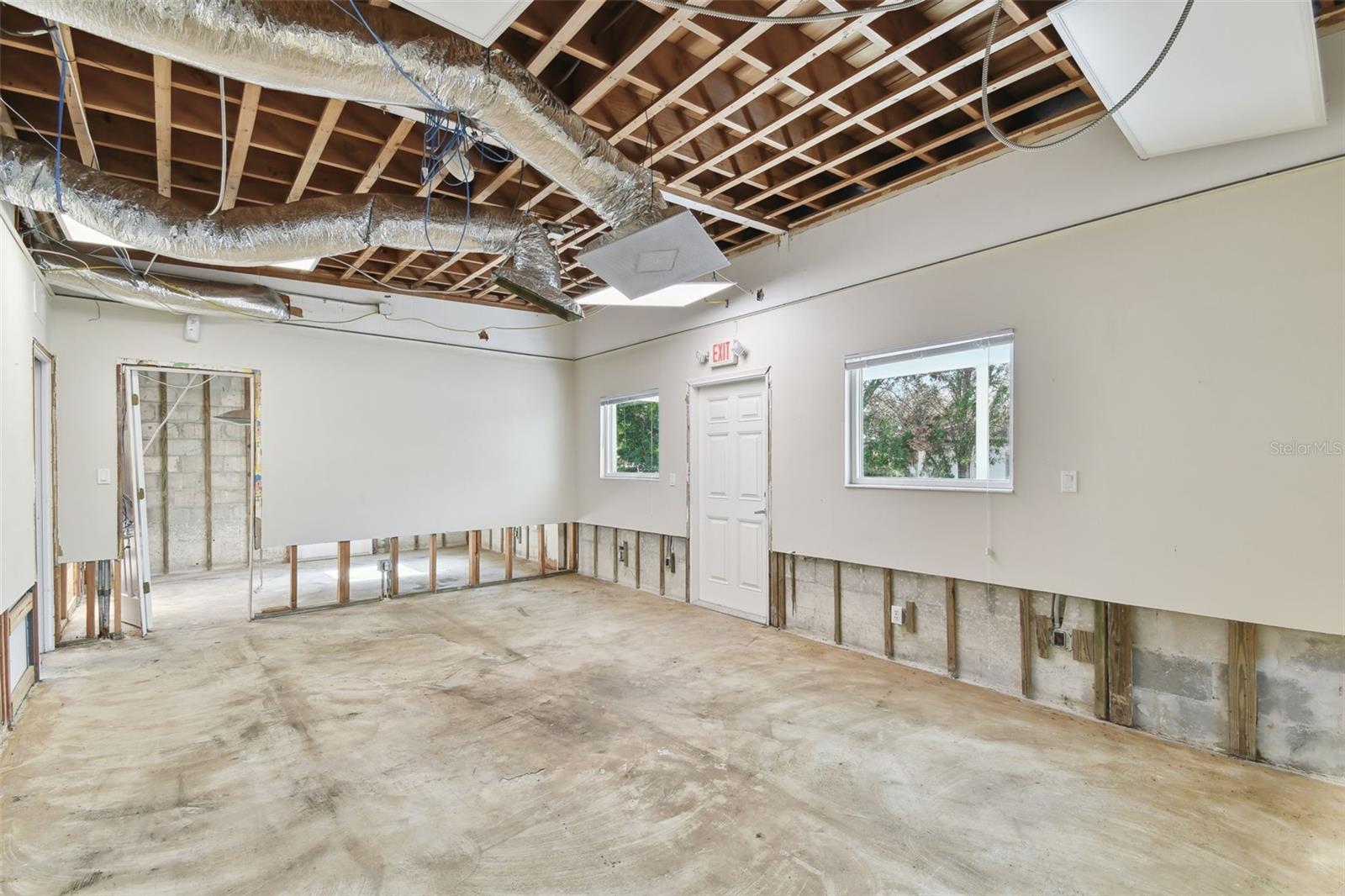 11401 SEMINOLE BLVD, LARGO, FL, 33778