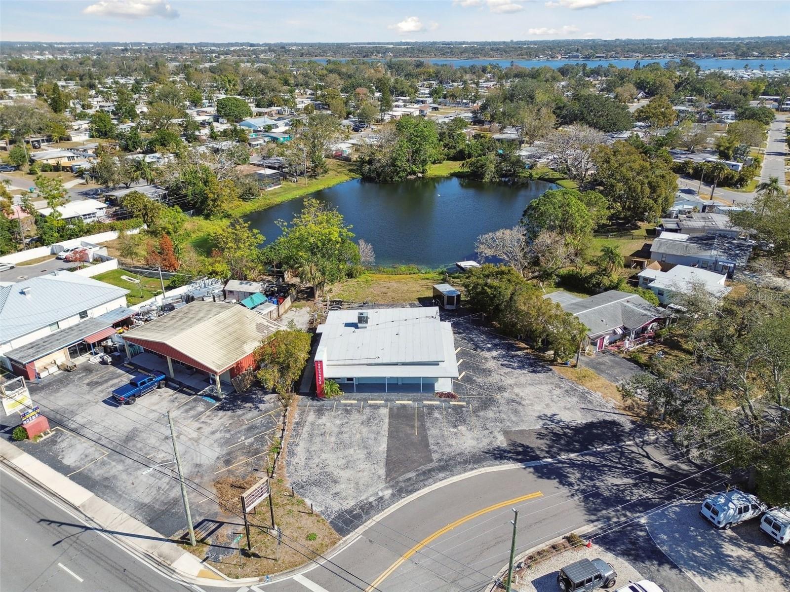 11401 SEMINOLE BLVD, LARGO, FL, 33778