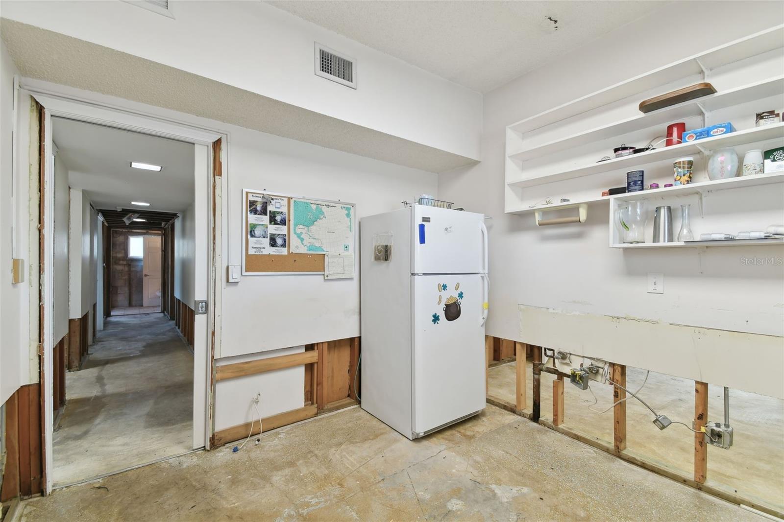 11401 SEMINOLE BLVD, LARGO, FL, 33778