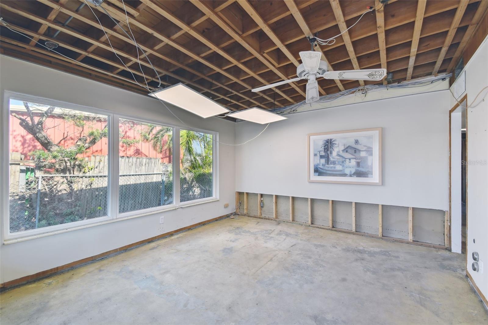 11401 SEMINOLE BLVD, LARGO, FL, 33778