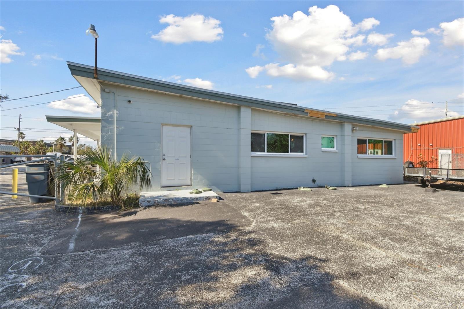11401 SEMINOLE BLVD, LARGO, FL, 33778