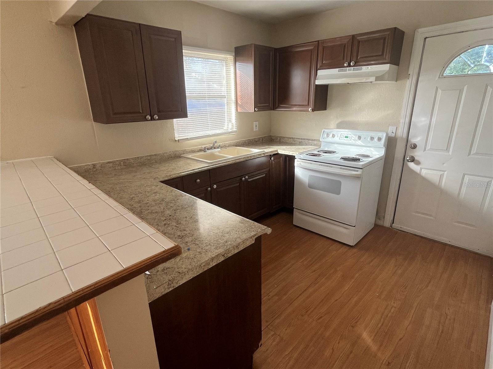 421 KISSIMMEE AVE, LAKE WALES, FL, 33853