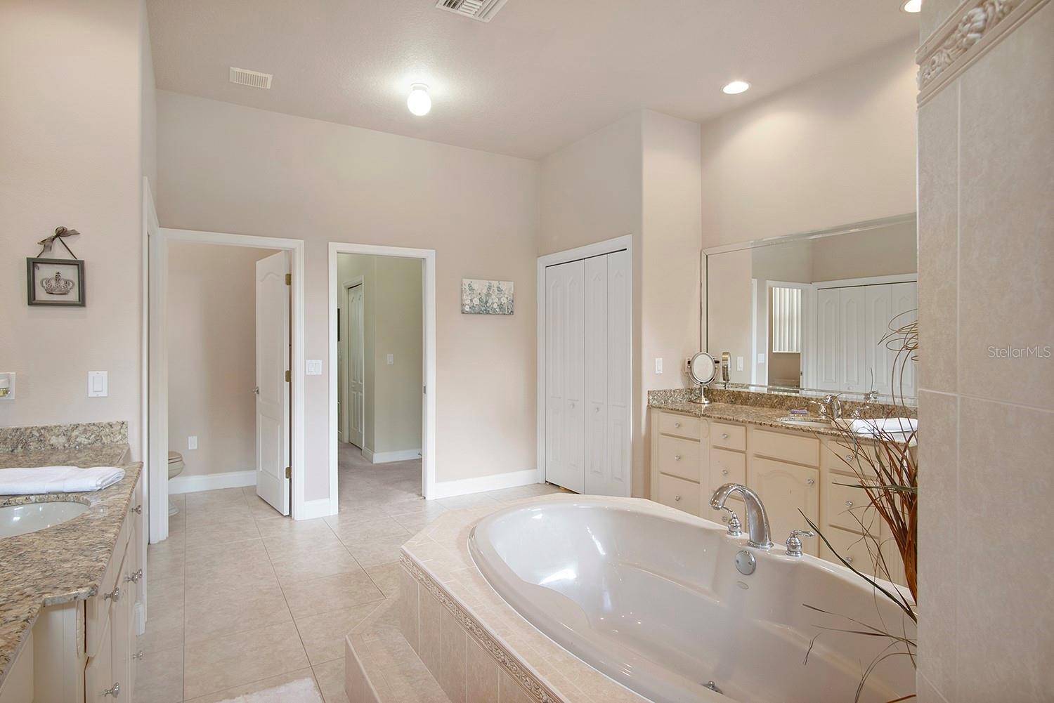 10331 FOX SPARROW AVE, WEEKI WACHEE, FL, 34613