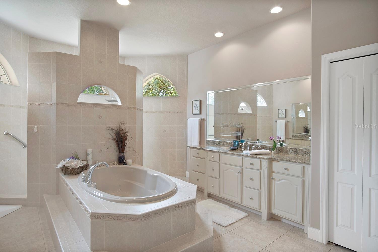 10331 FOX SPARROW AVE, WEEKI WACHEE, FL, 34613