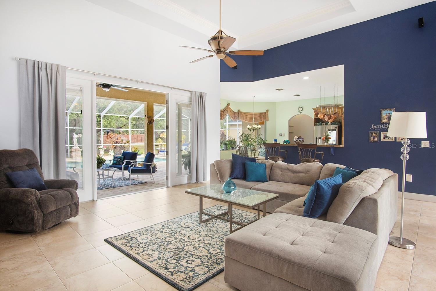 10331 FOX SPARROW AVE, WEEKI WACHEE, FL, 34613