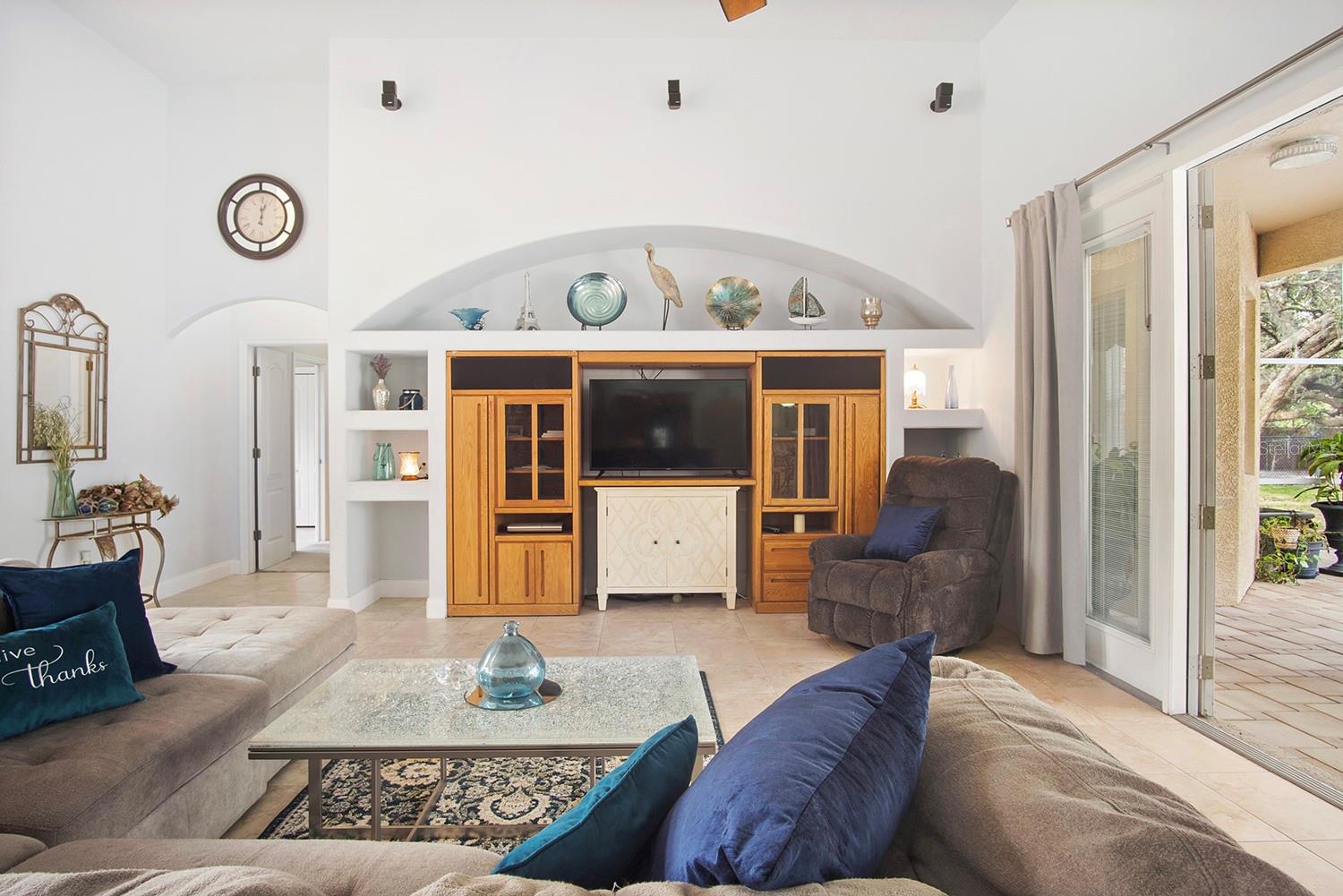 10331 FOX SPARROW AVE, WEEKI WACHEE, FL, 34613