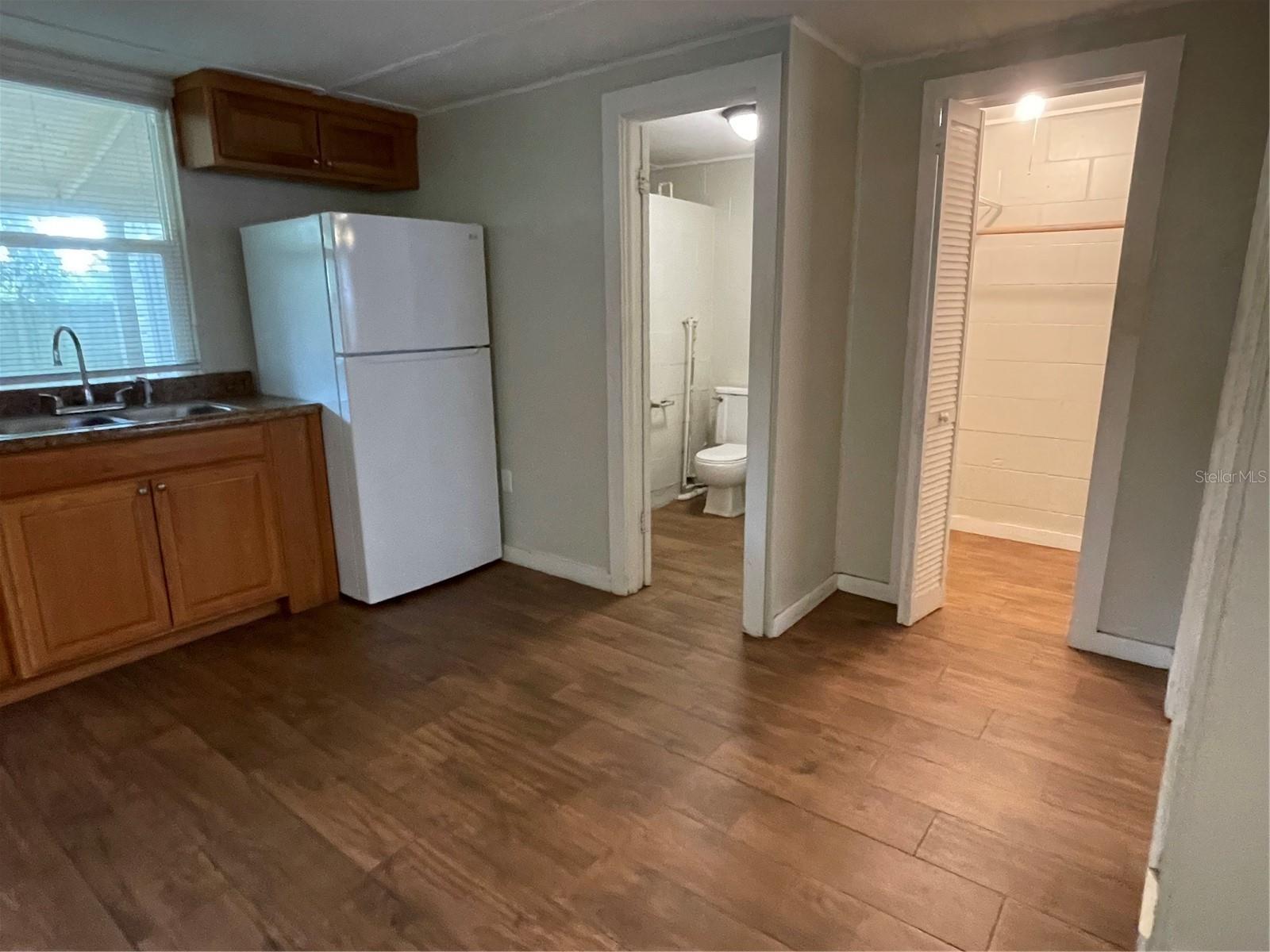 30 LAKESIDE AVE, UMATILLA, FL, 32784