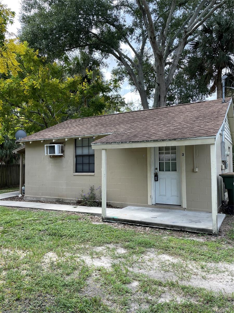 30 LAKESIDE AVE, UMATILLA, FL, 32784