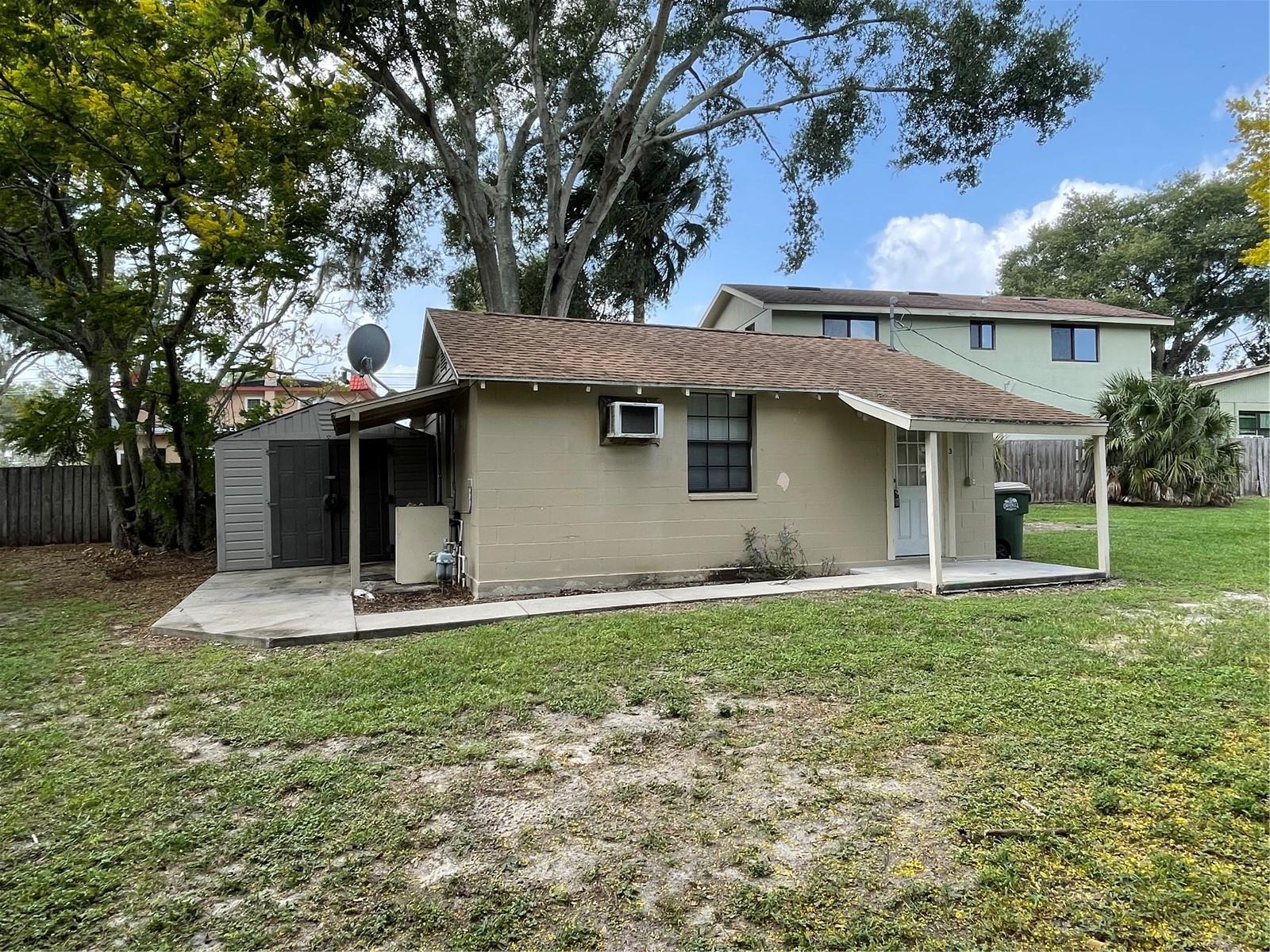 30 LAKESIDE AVE, UMATILLA, FL, 32784