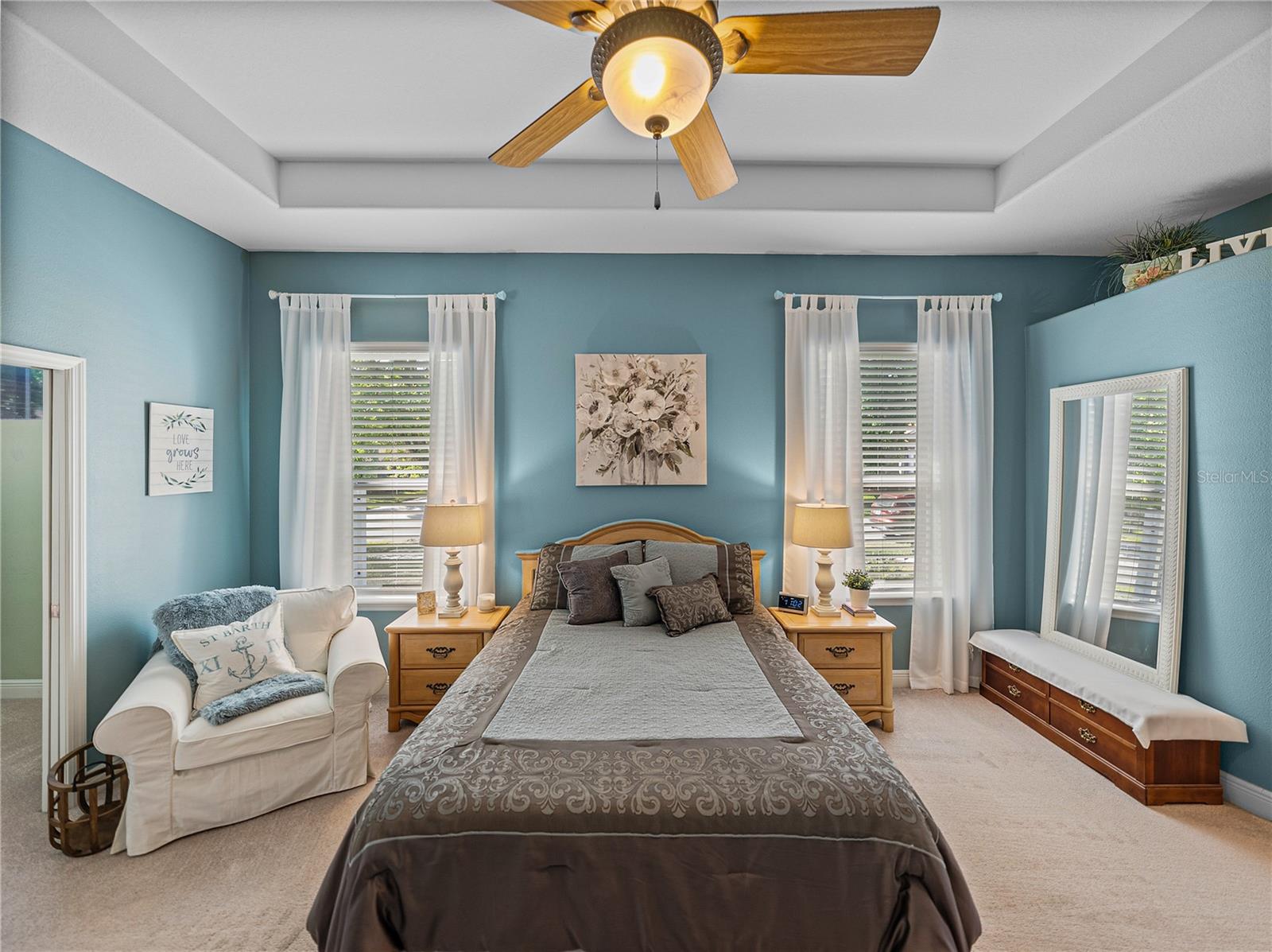 1111 CARRIAGE PARK DR, VALRICO, FL, 33594