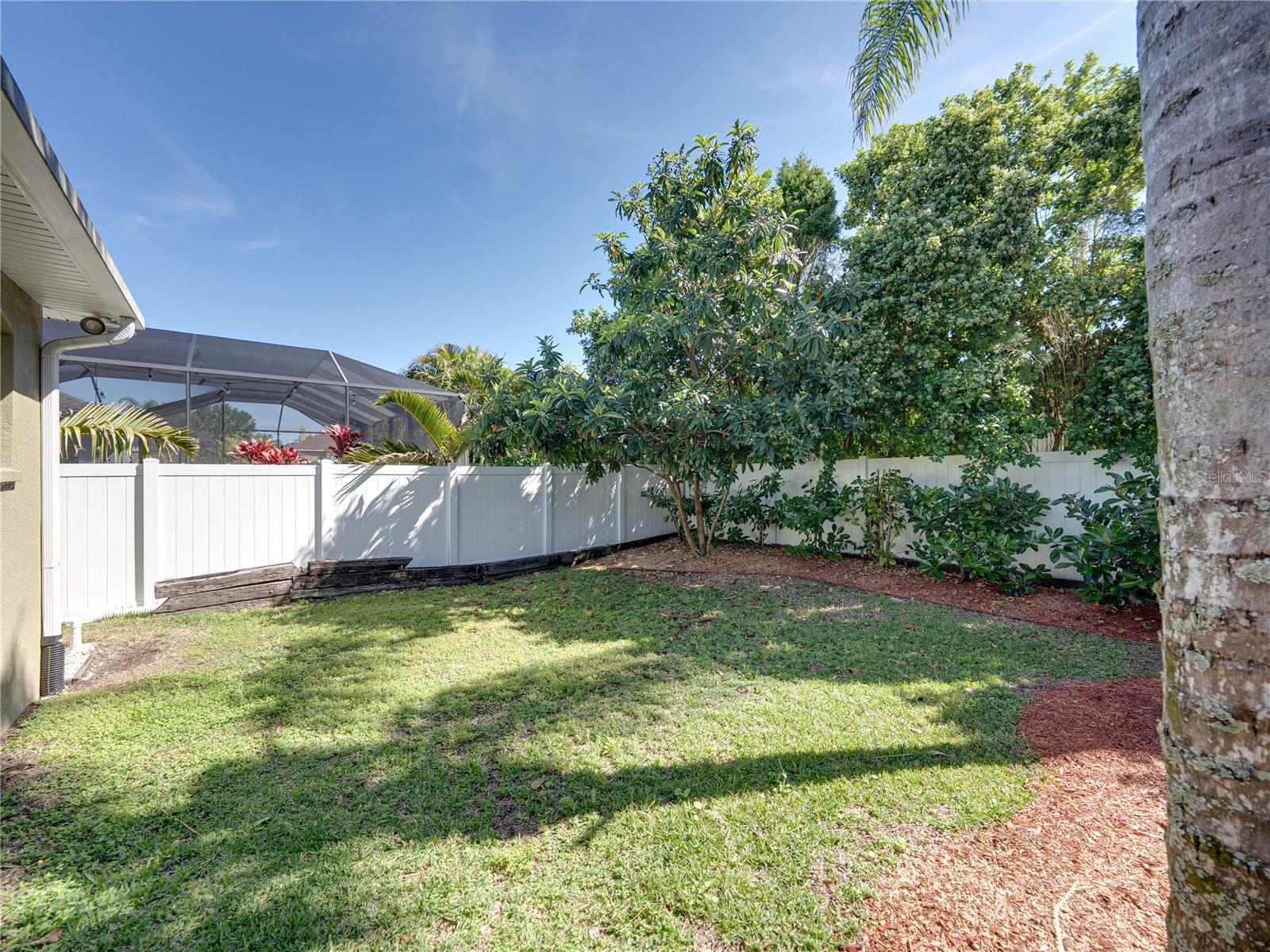 1111 CARRIAGE PARK DR, VALRICO, FL, 33594