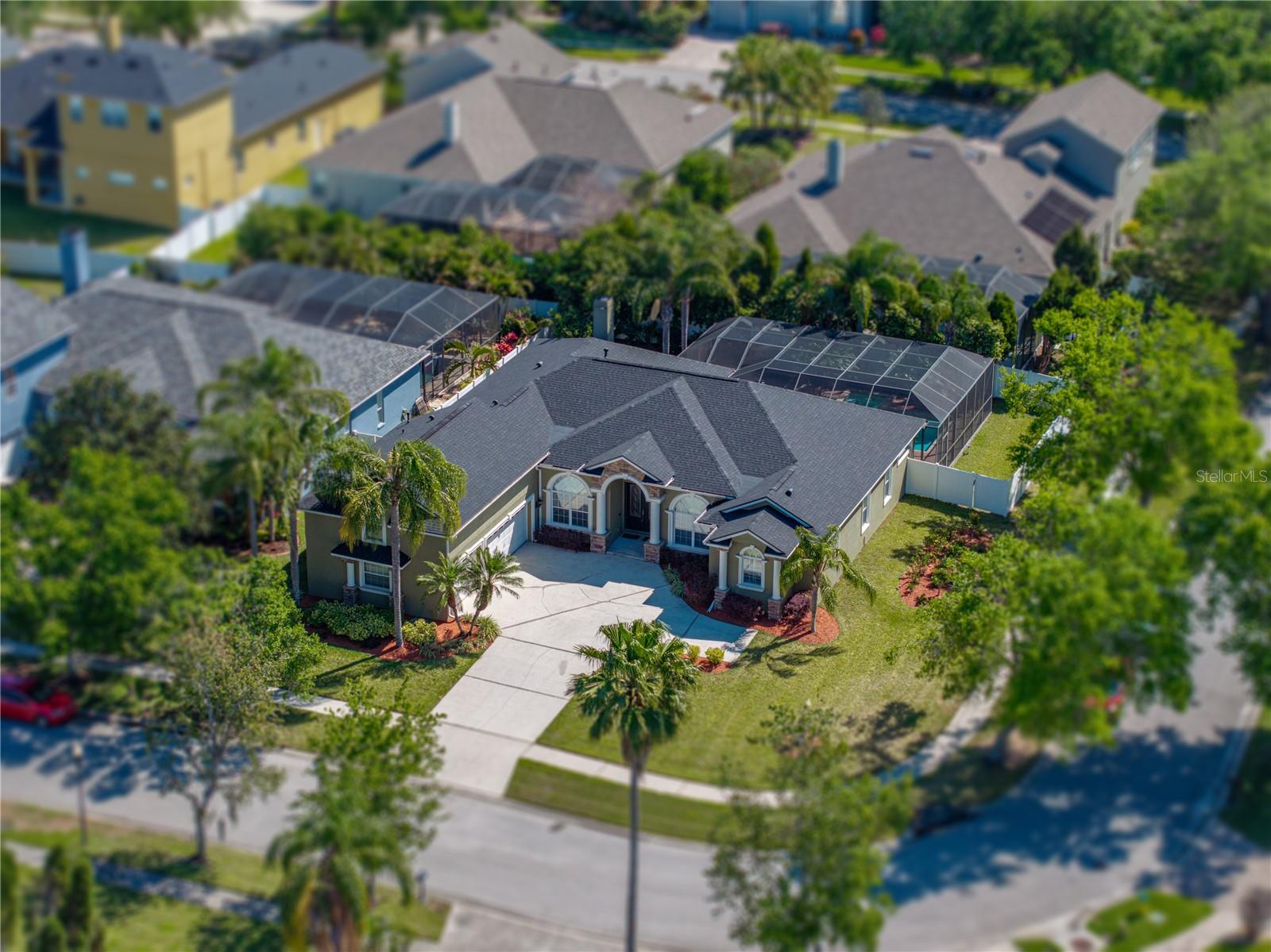 1111 CARRIAGE PARK DR, VALRICO, FL, 33594