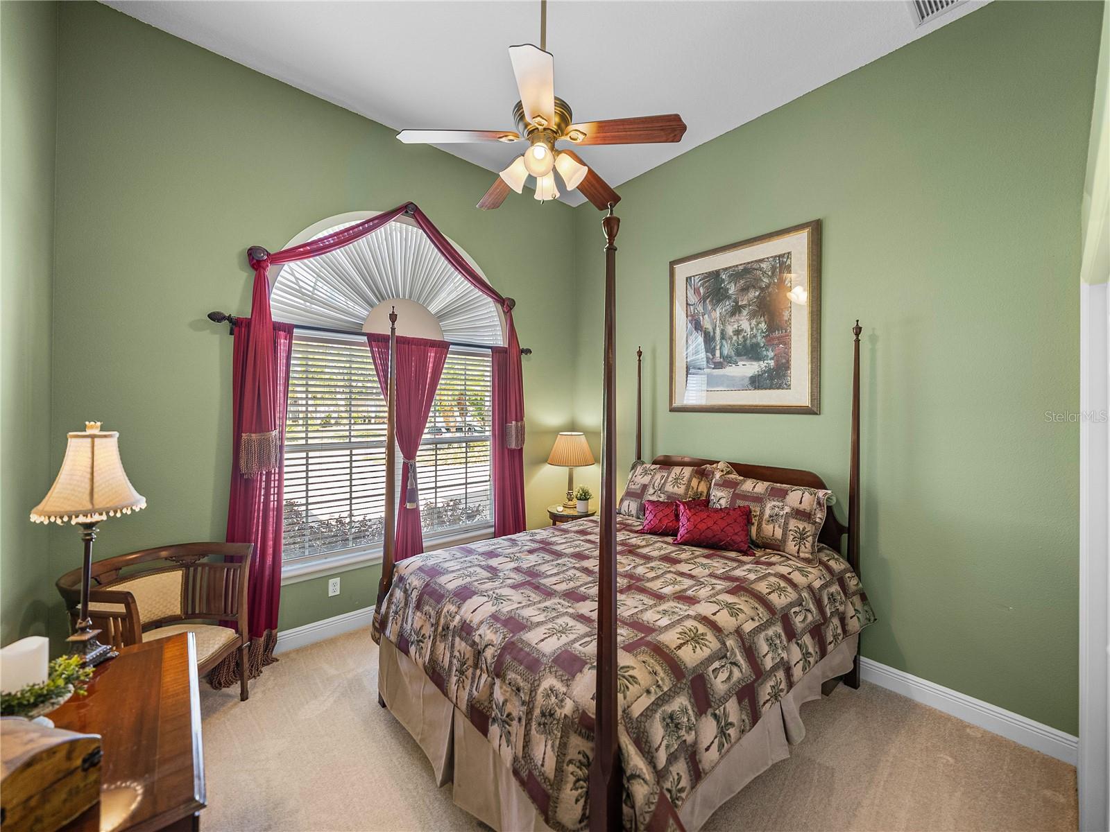 1111 CARRIAGE PARK DR, VALRICO, FL, 33594