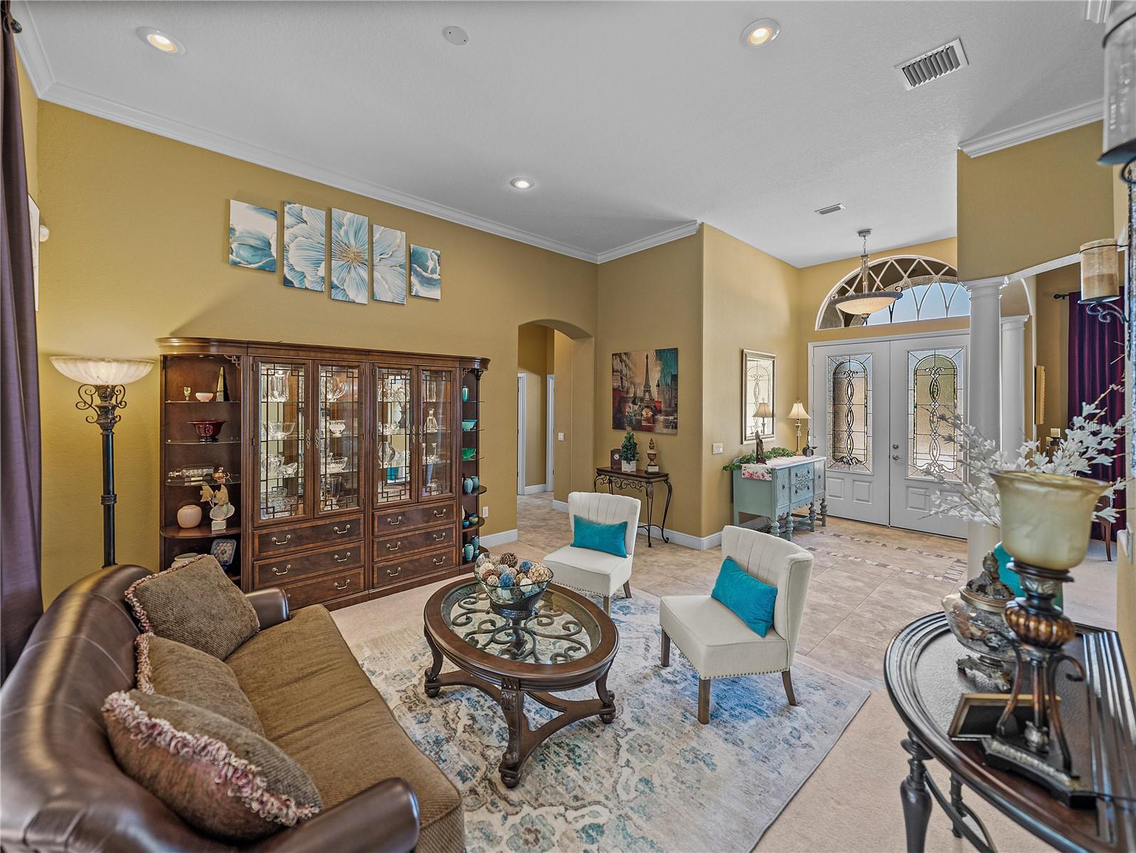 1111 CARRIAGE PARK DR, VALRICO, FL, 33594