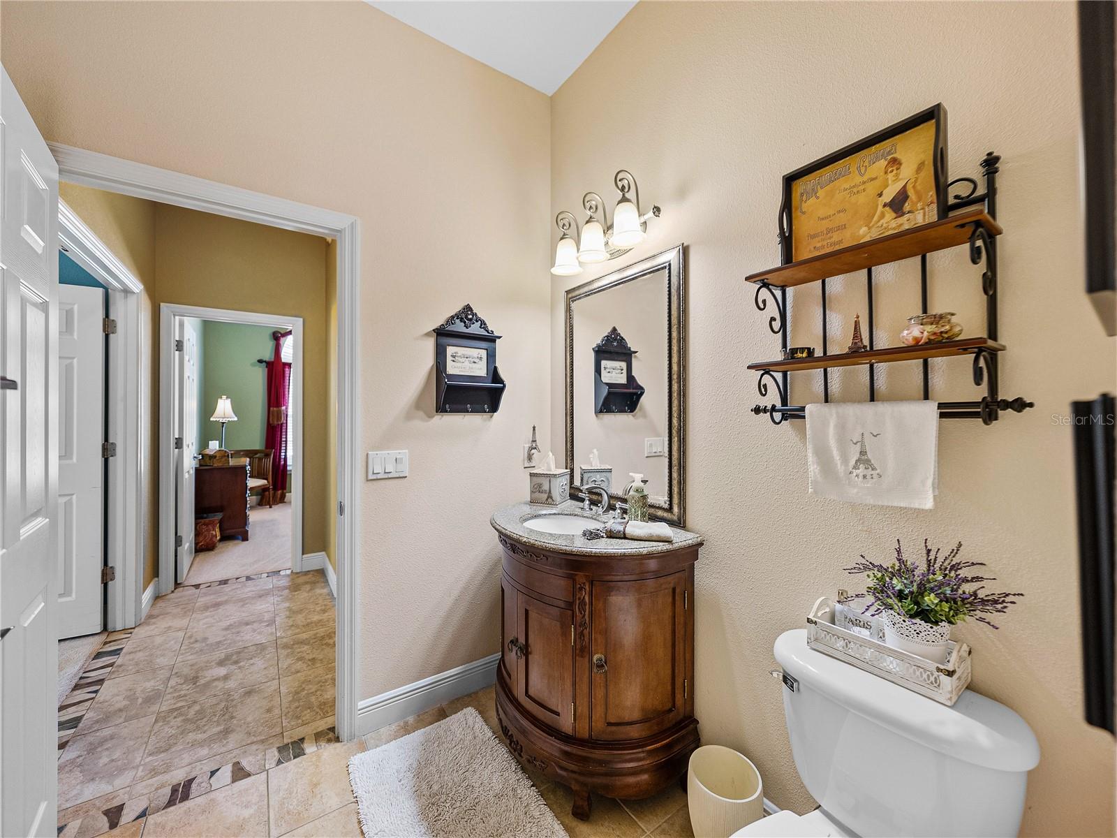 1111 CARRIAGE PARK DR, VALRICO, FL, 33594