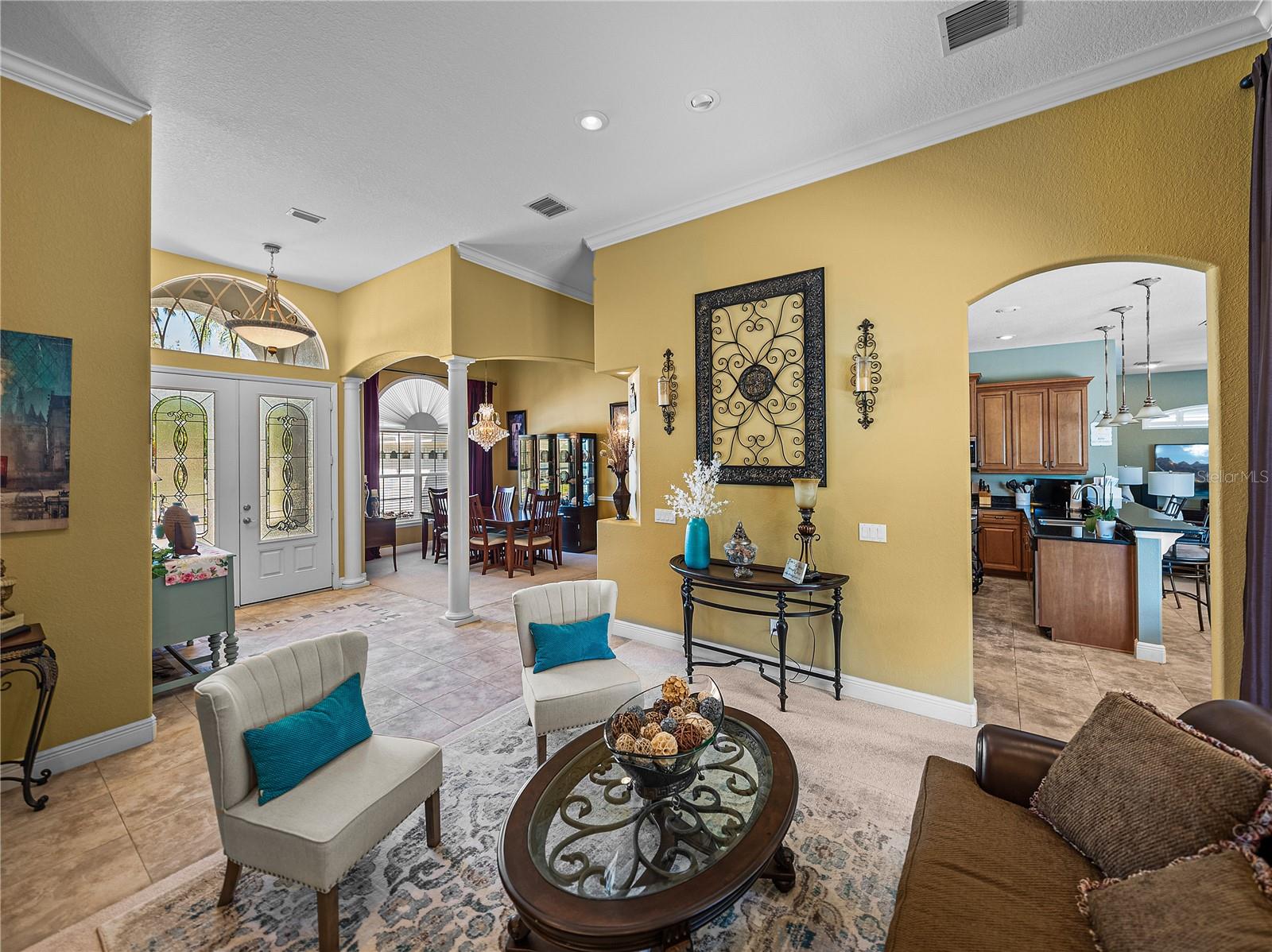 1111 CARRIAGE PARK DR, VALRICO, FL, 33594