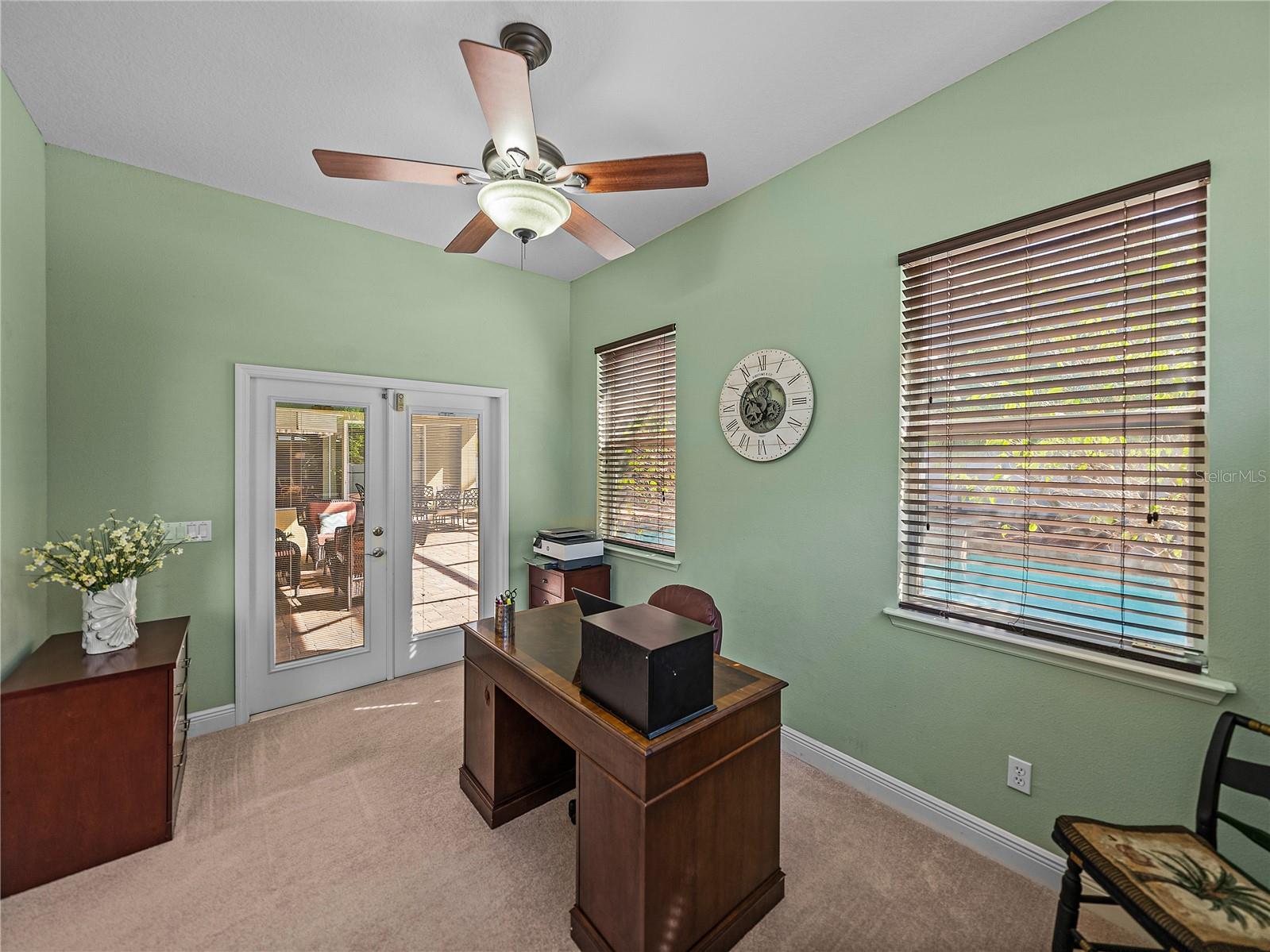 1111 CARRIAGE PARK DR, VALRICO, FL, 33594