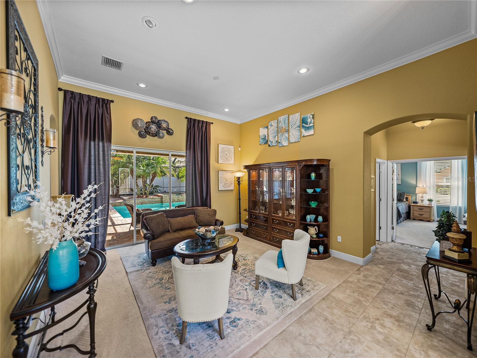 1111 CARRIAGE PARK DR, VALRICO, FL, 33594