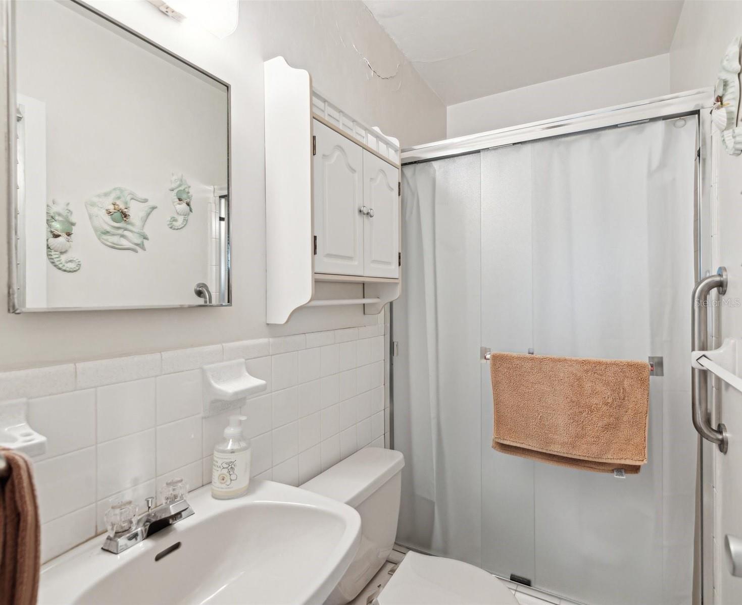 7547 BARRY CT, SEMINOLE, FL, 33772