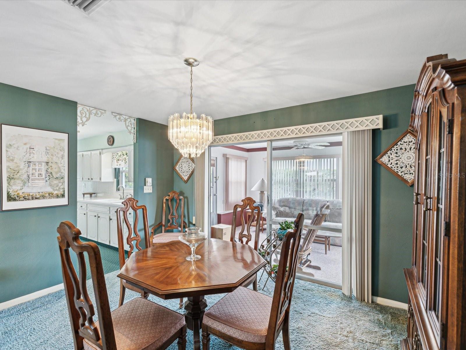 7547 BARRY CT, SEMINOLE, FL, 33772