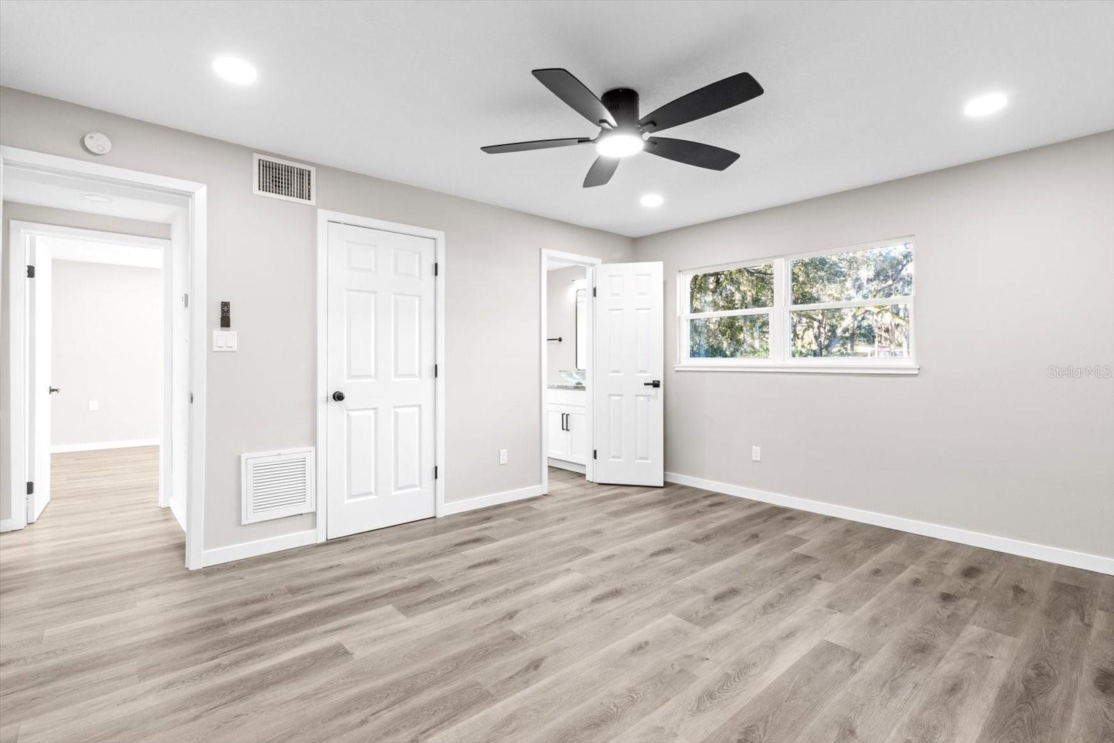 1304 NE 5TH AVE, CRYSTAL RIVER, FL, 34428
