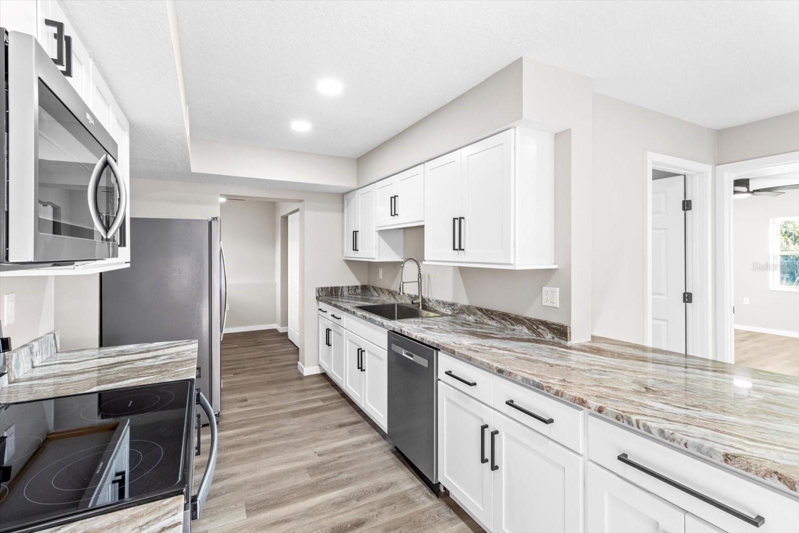 1304 NE 5TH AVE, CRYSTAL RIVER, FL, 34428