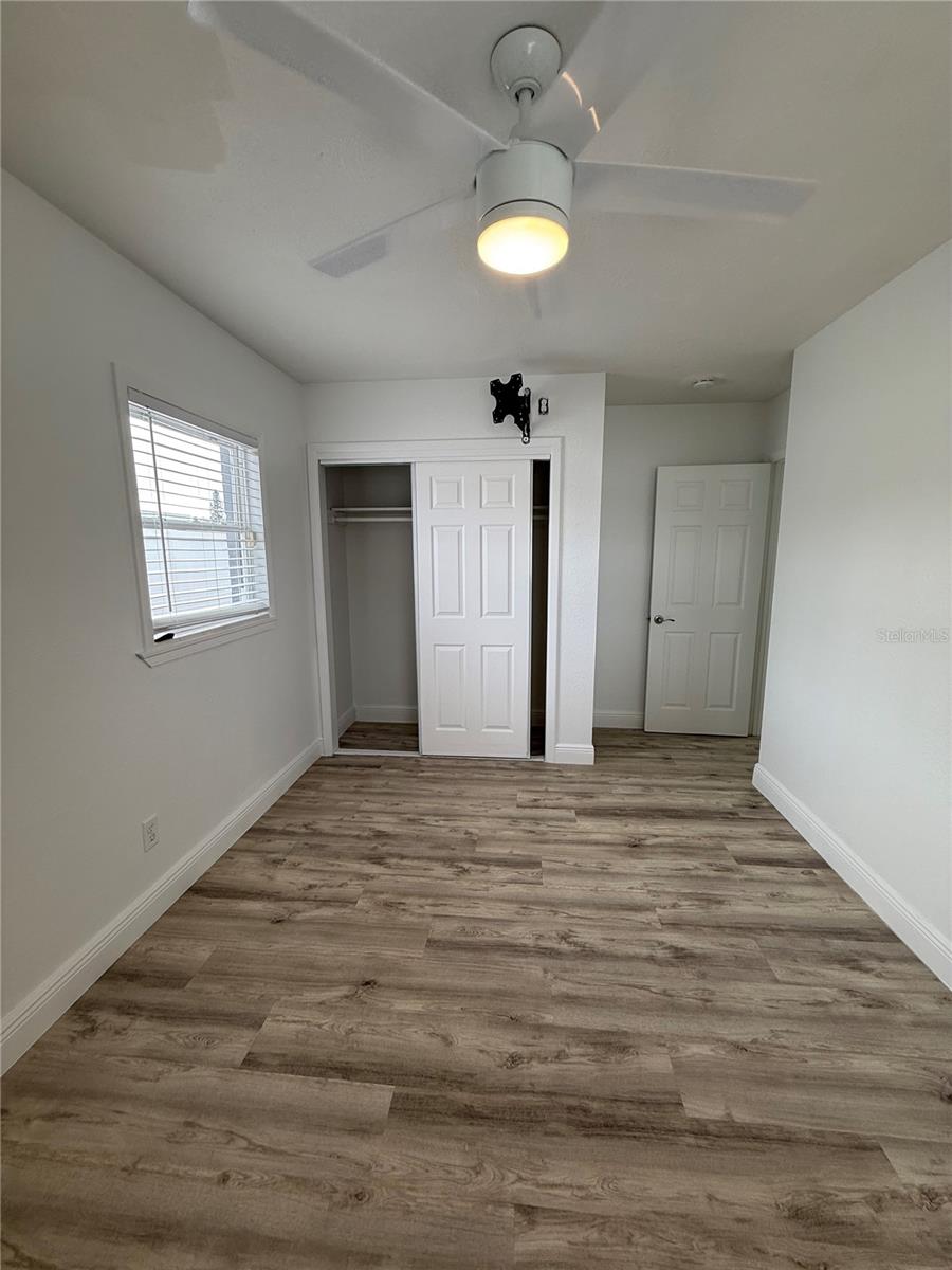 8105 TANGLEWOOD LN, TAMPA, FL, 33615