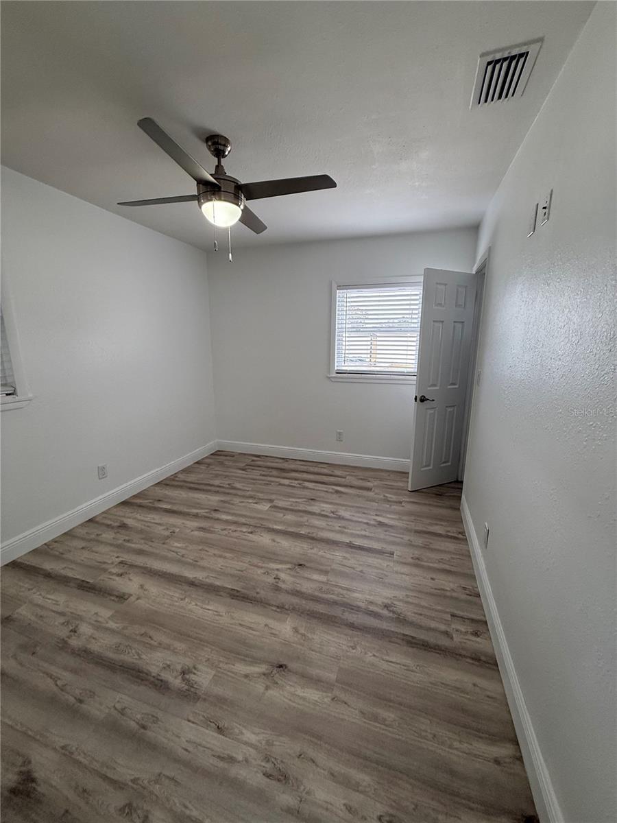 8105 TANGLEWOOD LN, TAMPA, FL, 33615