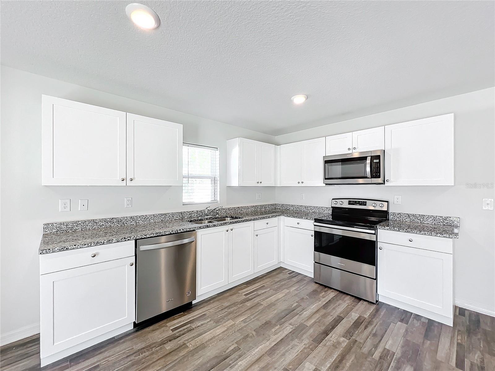 815 SAVONA PL, KISSIMMEE, FL, 34758