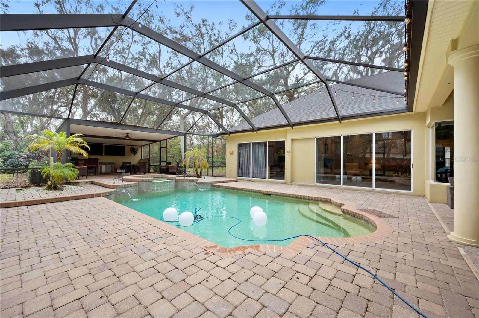 6011 HAMMOCK HILL AVE, LITHIA, FL, 33547