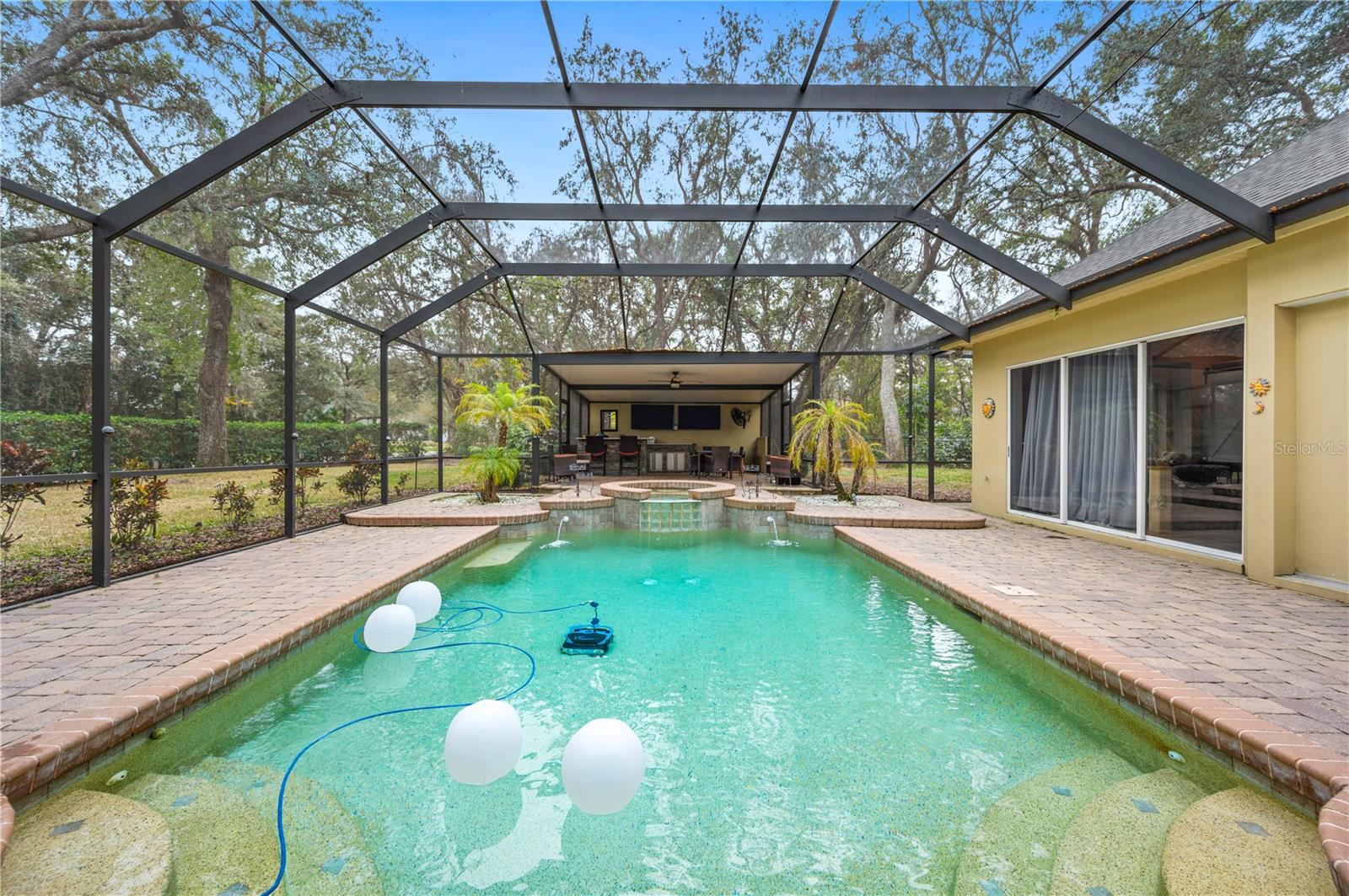 6011 HAMMOCK HILL AVE, LITHIA, FL, 33547