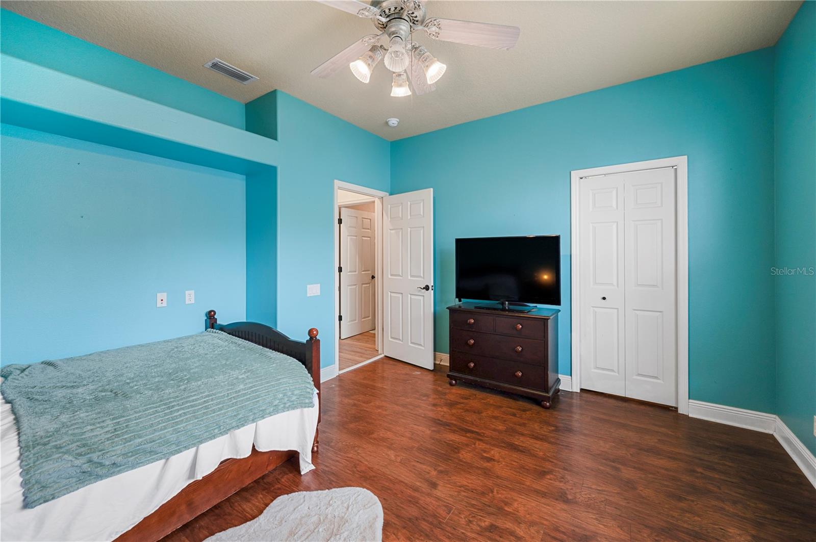 6011 HAMMOCK HILL AVE, LITHIA, FL, 33547