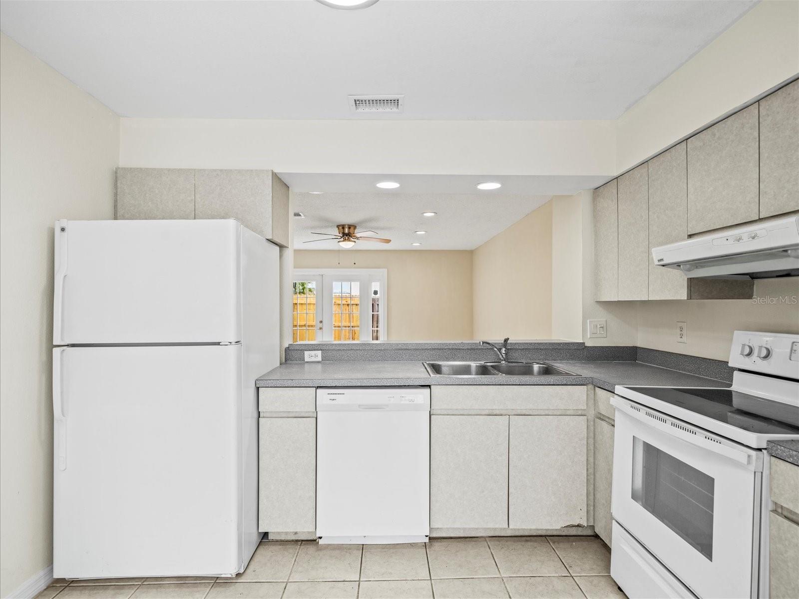 13817 STONE MILL WAY, TAMPA, FL, 33613