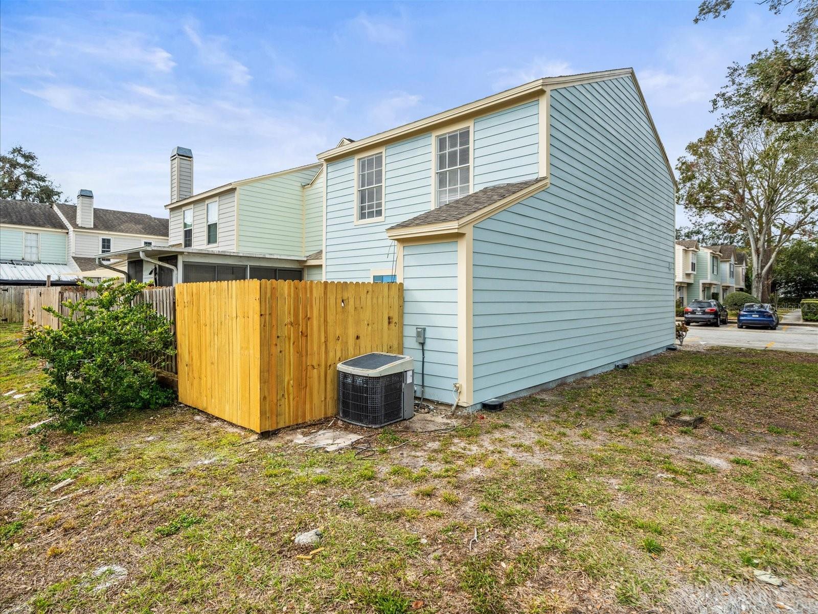 13817 STONE MILL WAY, TAMPA, FL, 33613