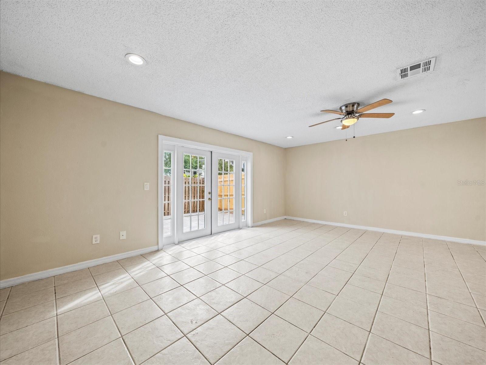 13817 STONE MILL WAY, TAMPA, FL, 33613