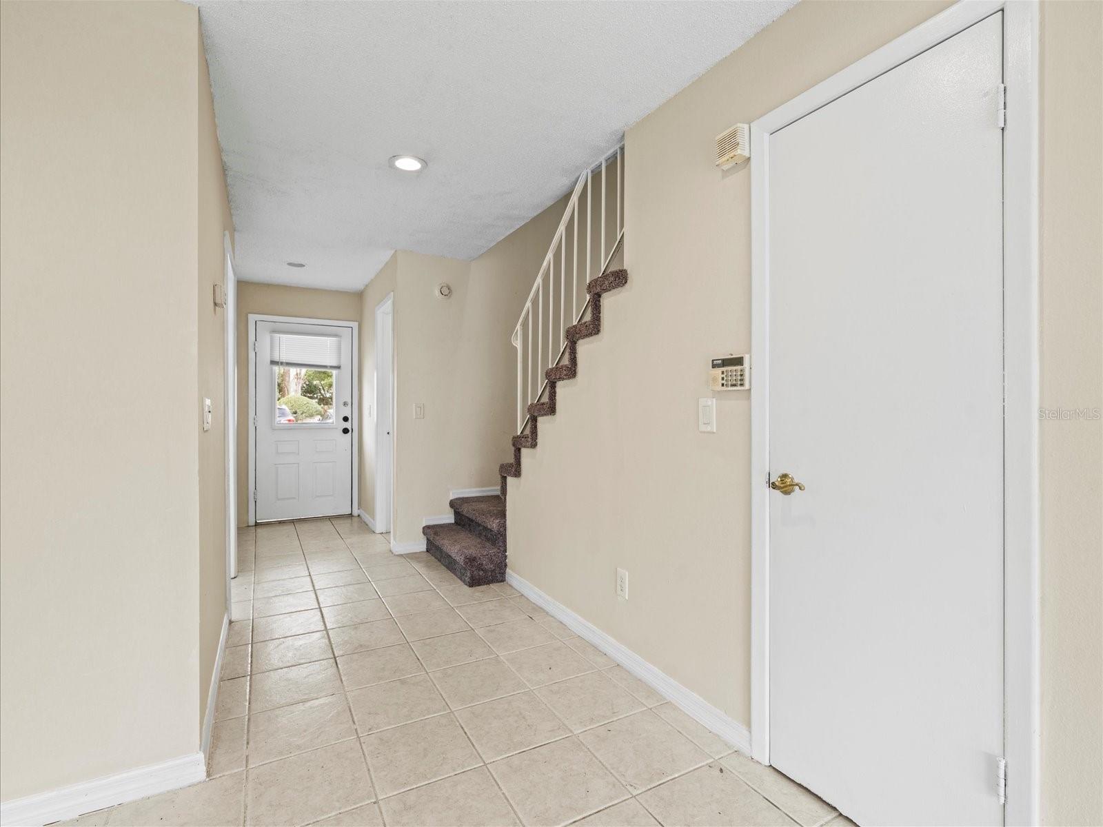 13817 STONE MILL WAY, TAMPA, FL, 33613
