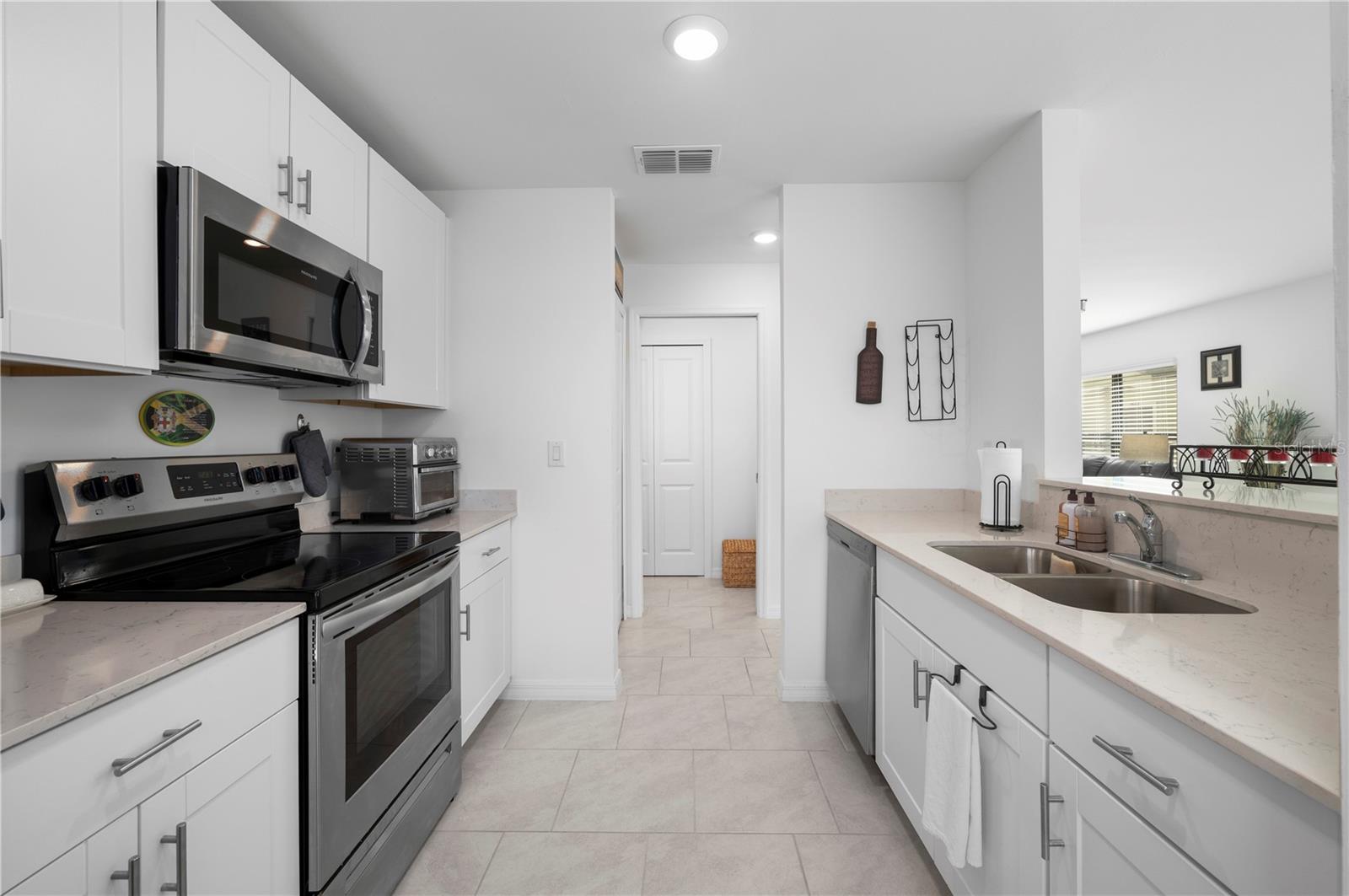 1944 VISTA LANDINGS CT, PORT CHARLOTTE, FL, 33953