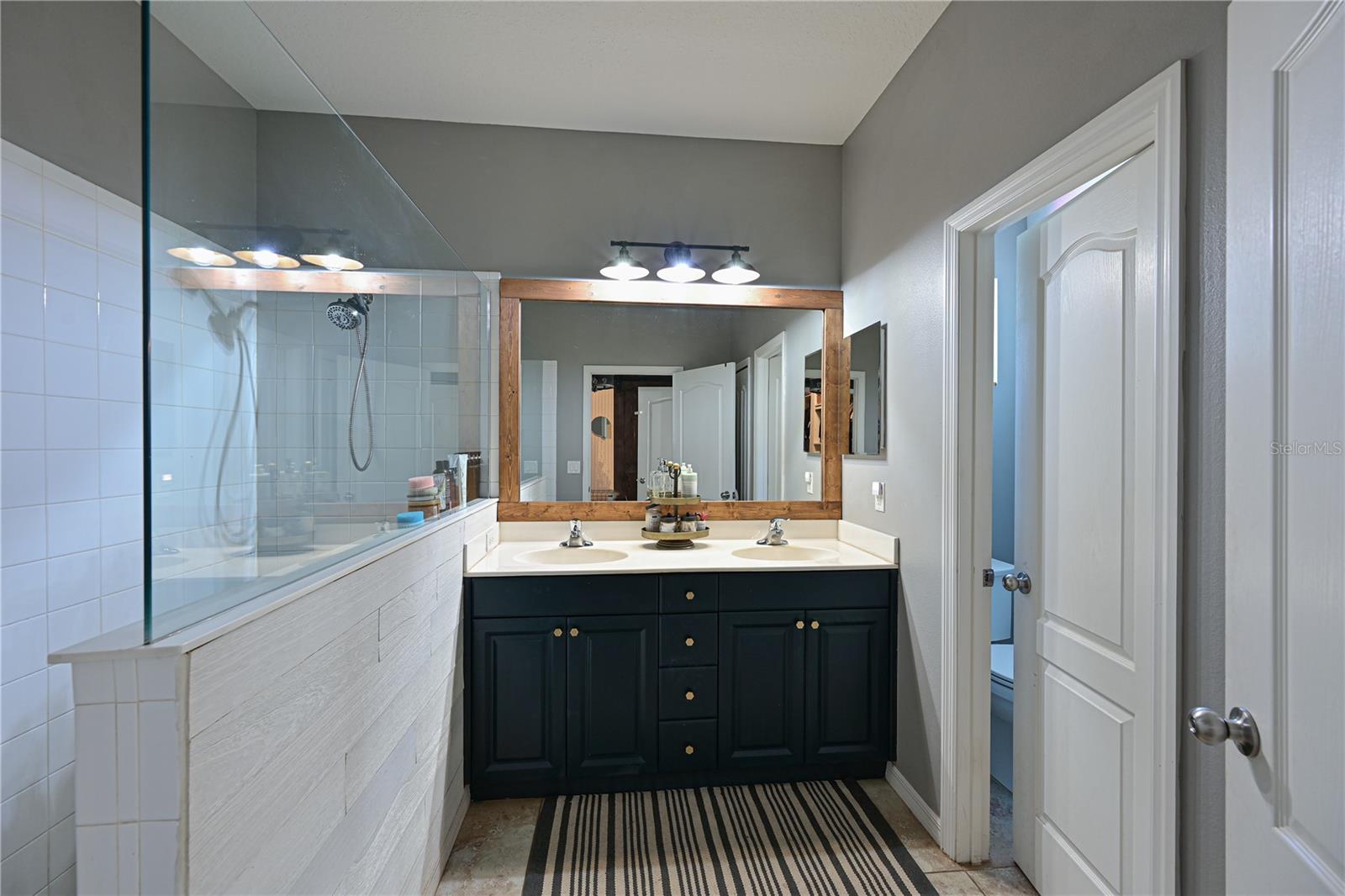 11924 FOREST PARK CIR, LAKEWOOD RANCH, FL, 34211