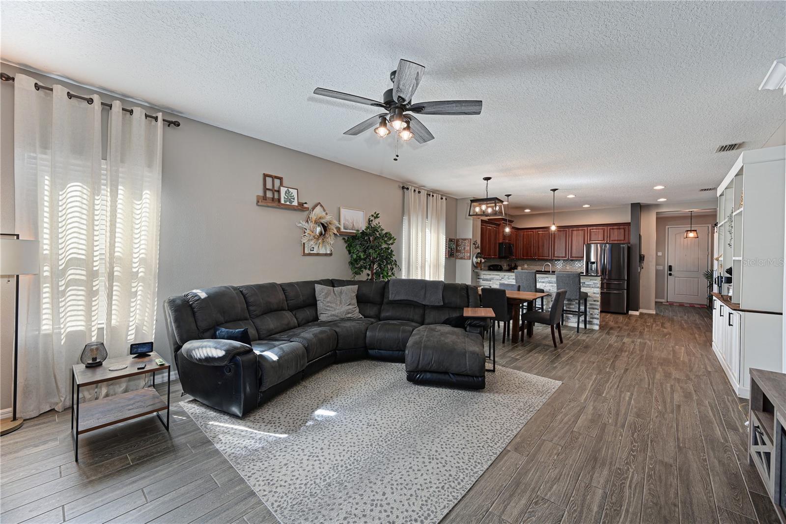 11924 FOREST PARK CIR, LAKEWOOD RANCH, FL, 34211