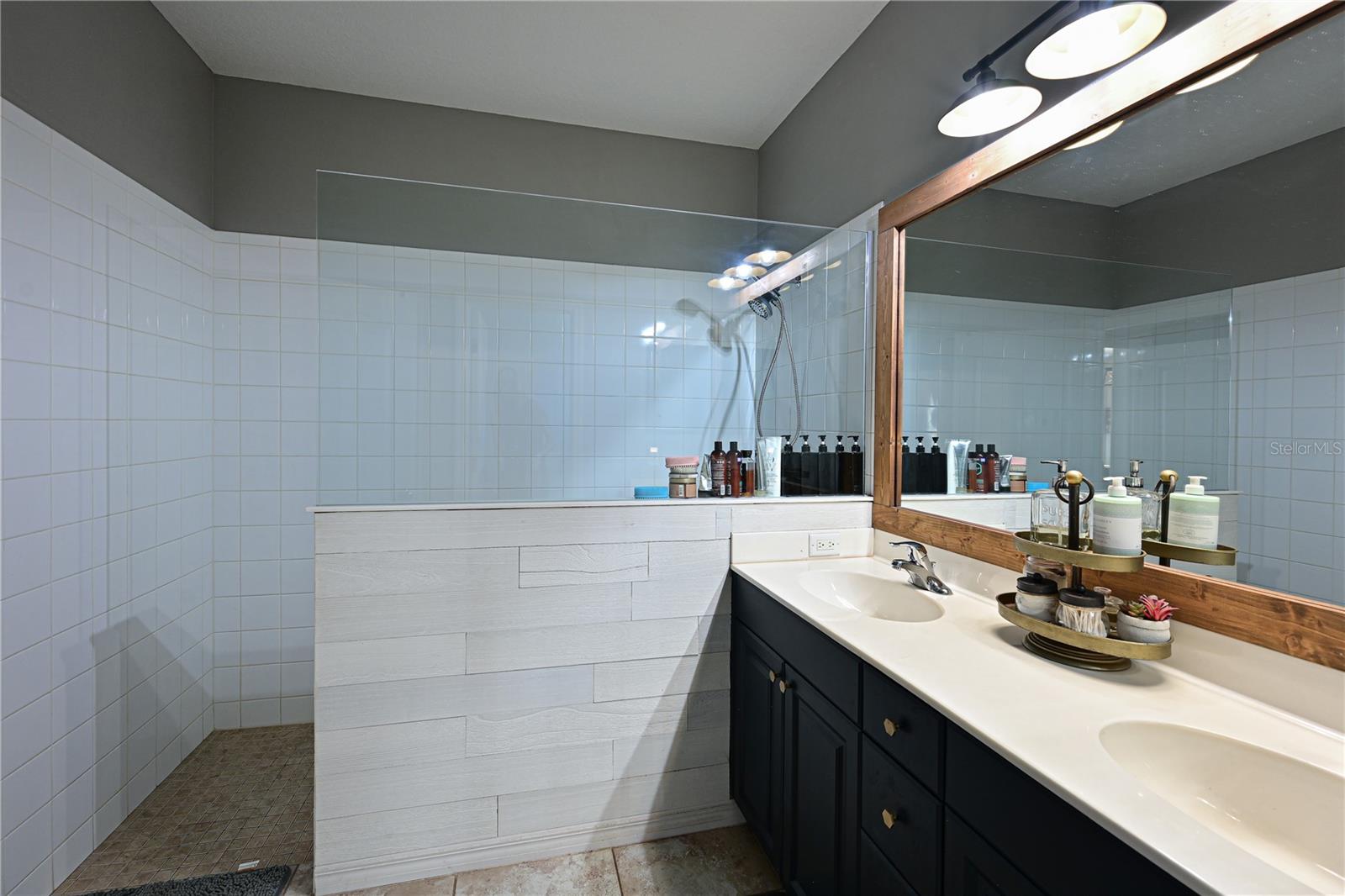 11924 FOREST PARK CIR, LAKEWOOD RANCH, FL, 34211