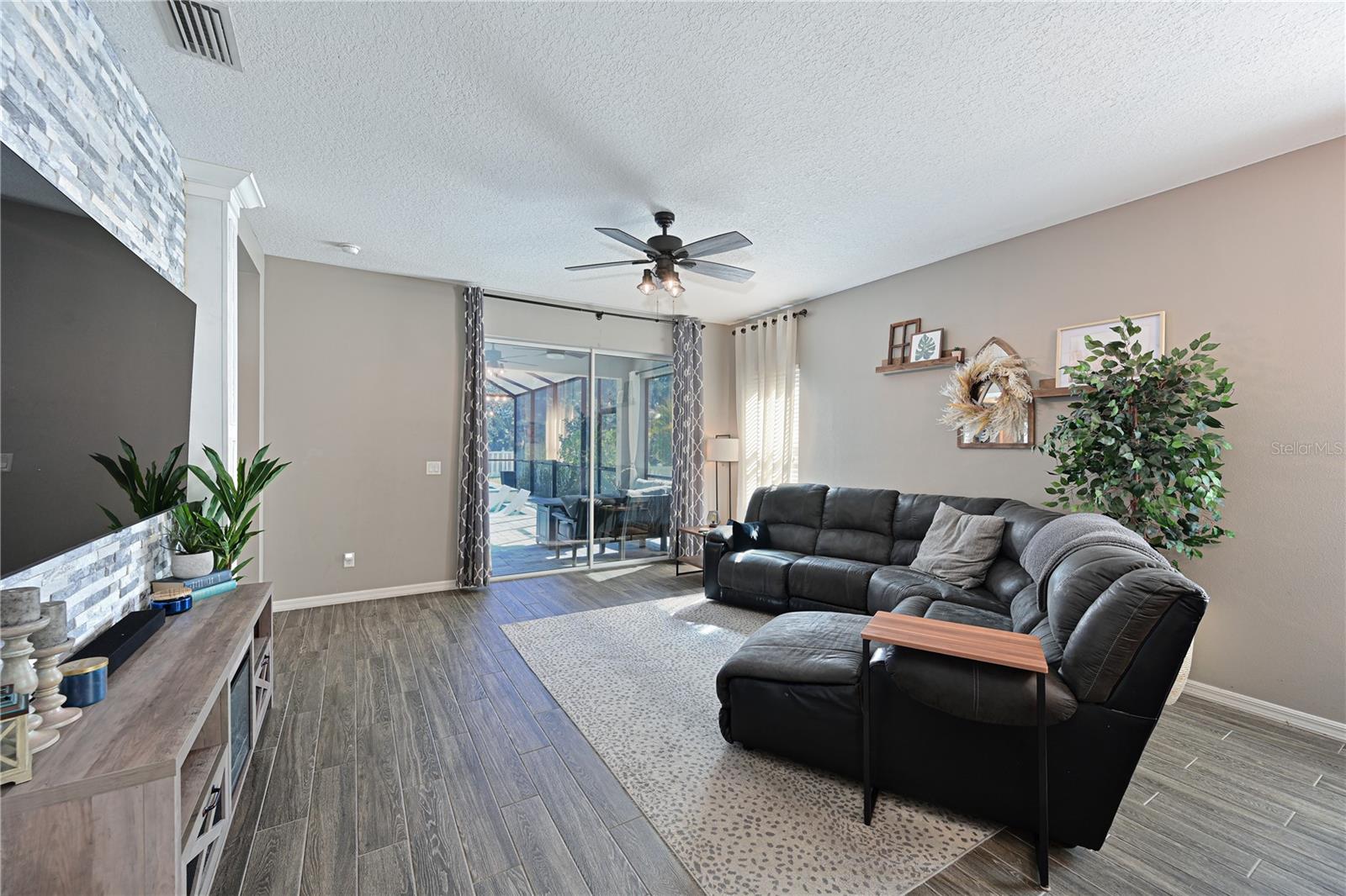 11924 FOREST PARK CIR, LAKEWOOD RANCH, FL, 34211