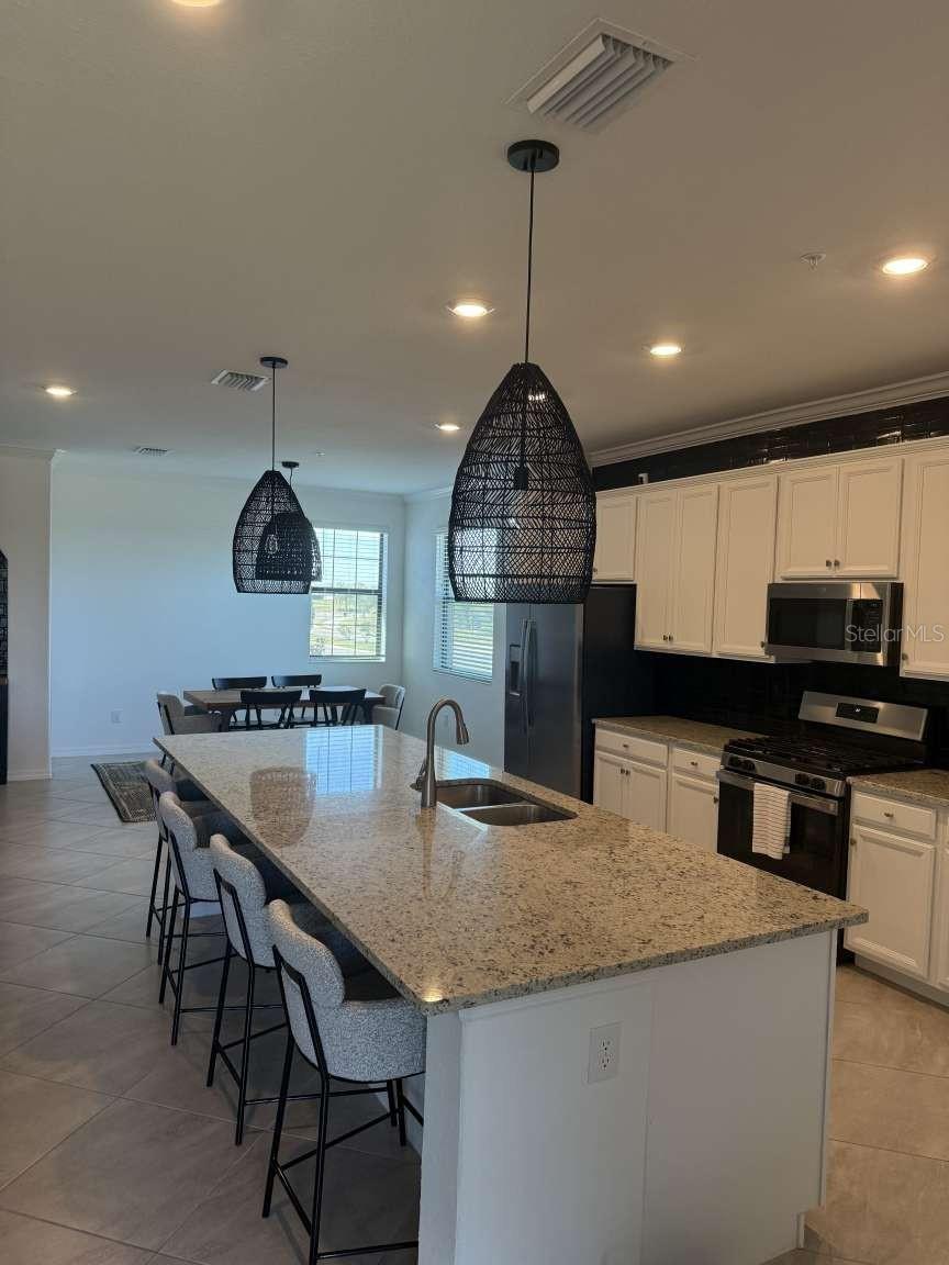 6005 WORSHAM LN #102, BRADENTON, FL, 34211