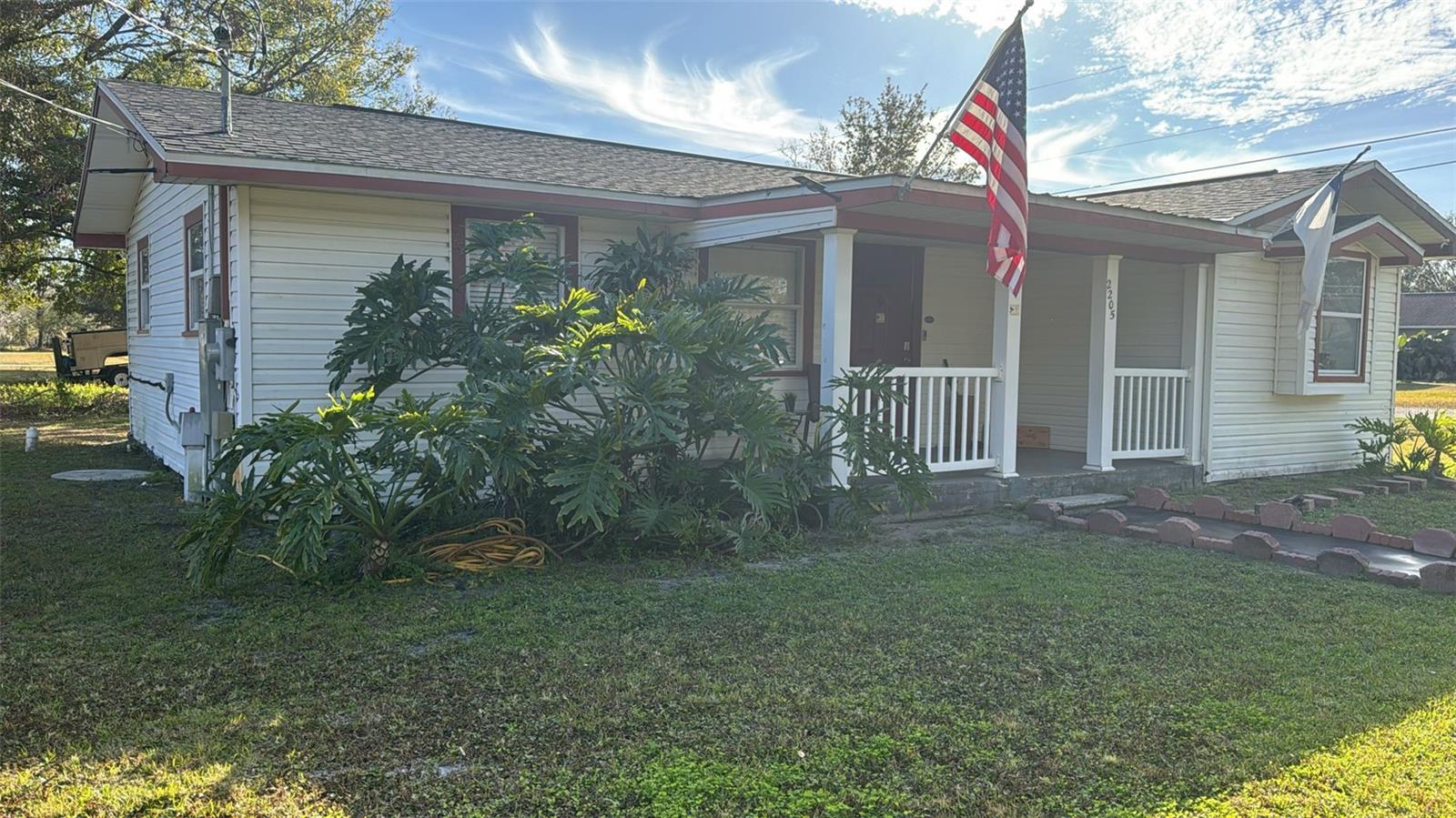 2205 MCGEE RD, PLANT CITY, FL, 33565