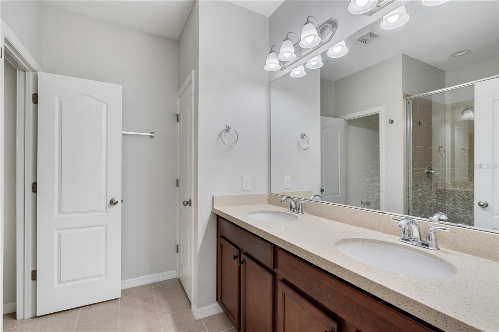 1055 TARAMUNDI DR, OVIEDO, FL, 32765